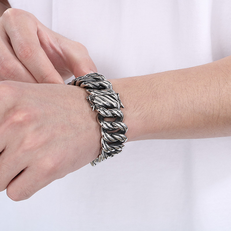 KALEN 22MM Twisted Link Chain  - Men Accessories Bd reseña y precio